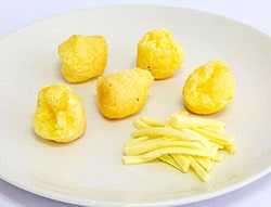 Salgado Mini Pão de Queijo da Confeitaria Helena